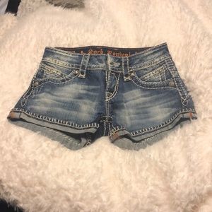 Rock Revival Amy Jean Shorts 25 NWOT
